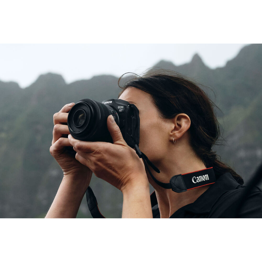 Canon EOS R7 Mirrorless Camera