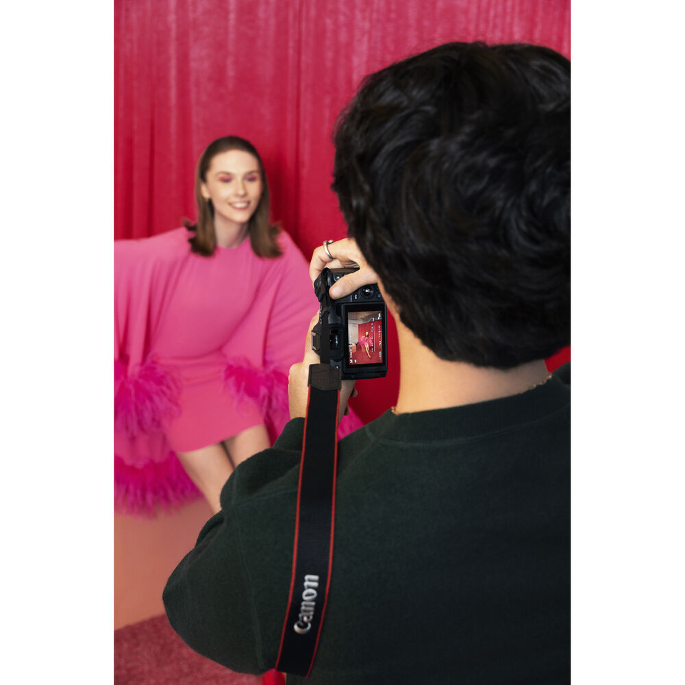 Canon EOS R8 Mirrorless Camera with RF 24-50mm f/4.5-6.3 IS STM Lens