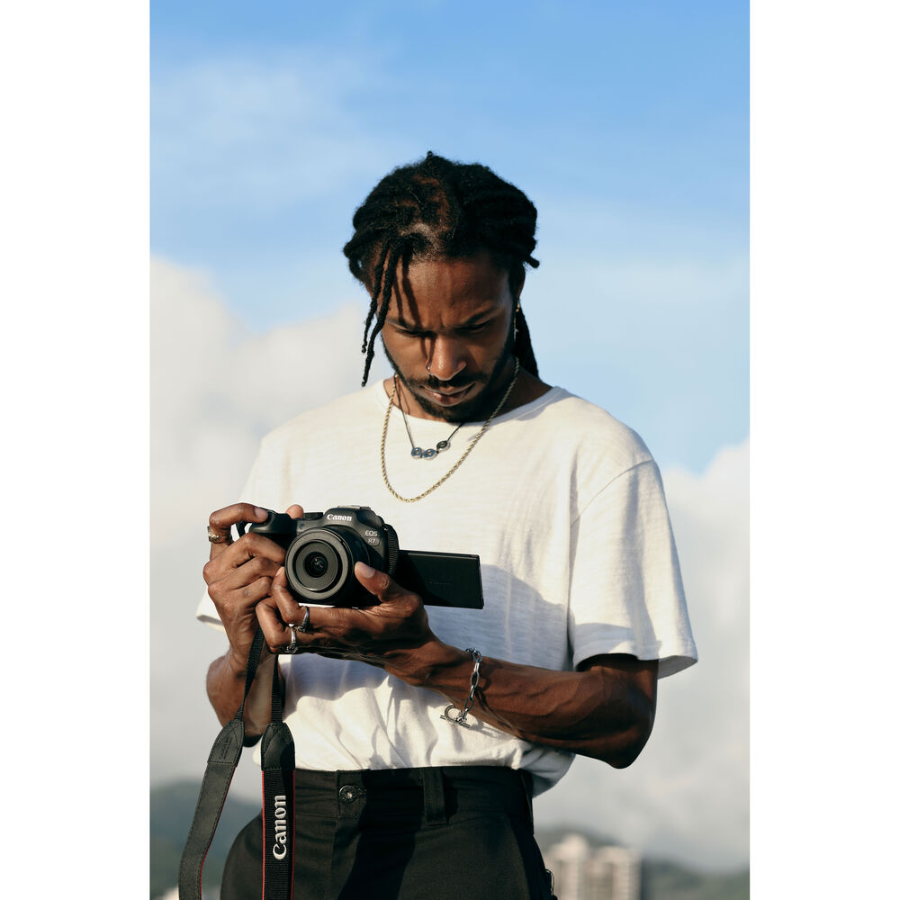 Canon EOS R7 Mirrorless Camera
