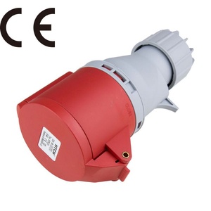 KUPO CEE FORM 32A/4P/400V, LINE FEMALE